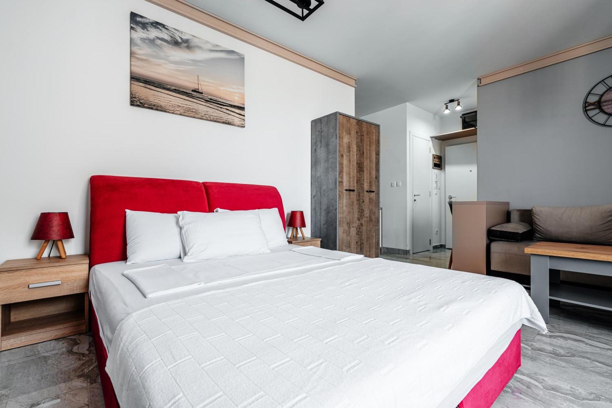 Aura Tower Aparments By In Property Rafajlovići Buitenkant foto